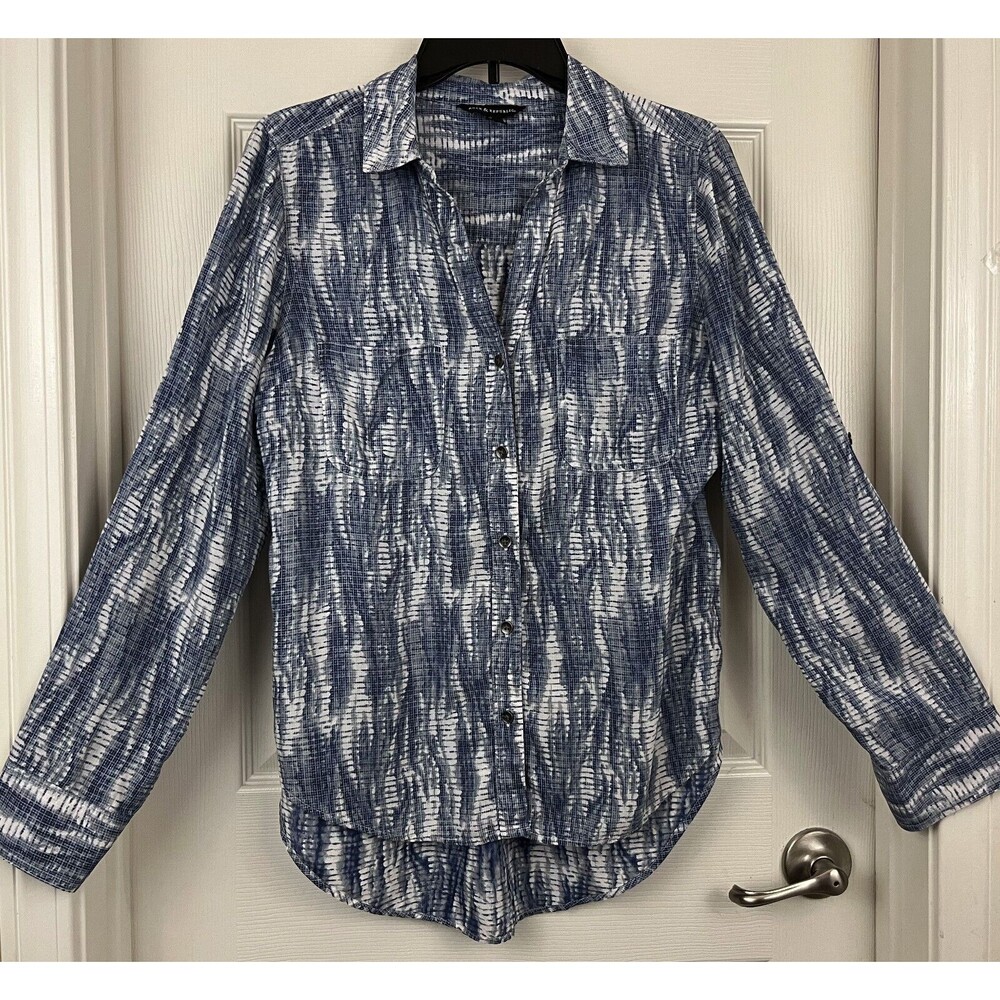 ROCK & REPUBLIC - Blue & Gray Long Roll Tab Sleeve Rayon Button Up Shirt size M